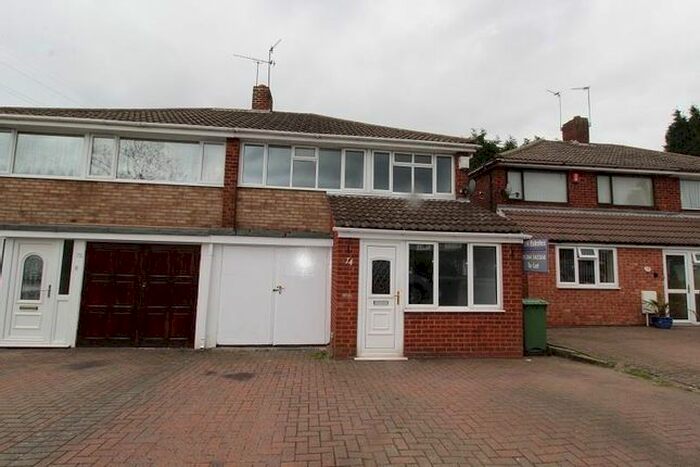 3 Bedroom Semi-Detached House To Rent In Spring Parklands, Dudley, DY1