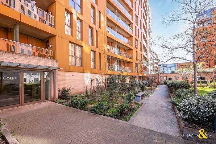 1 Bedroom Property To Rent In Telegraph Avenue, London, SE10