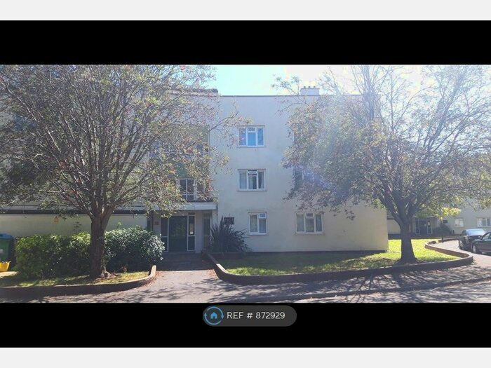 2 Bedroom Flat To Rent In Priory House, Southampton, SO14