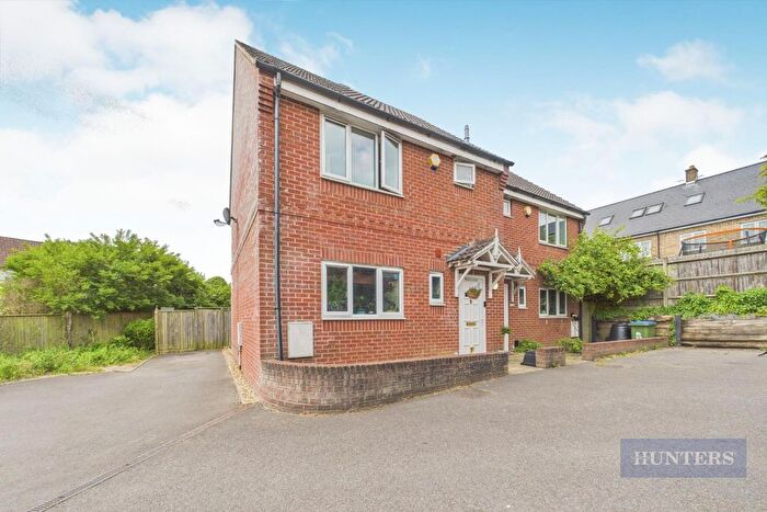 3 Bedroom Property For Sale In Wessex Lane, Southampton, SO18