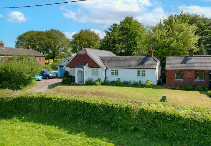 4 Bedroom Bungalow For Sale In Hole Lane, Farnham, GU10