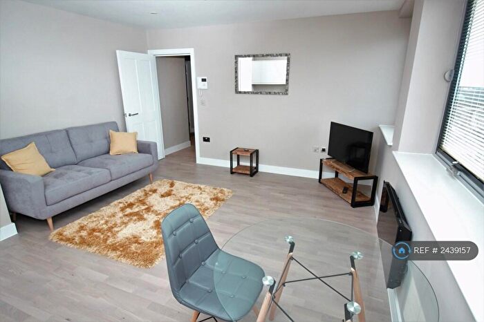 1 Bedroom Flat To Rent In Chartwell Plaza, Southend-On-Sea, SS1