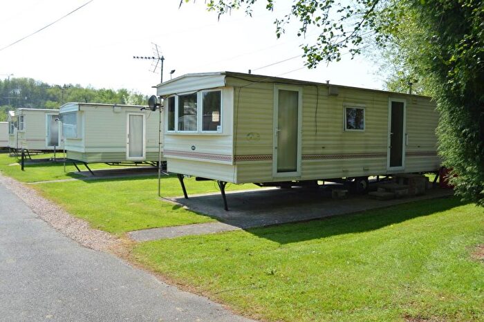 2 Bedroom Mobile Home To Rent In Moor Lane, Calverton, Nottingham, NG14