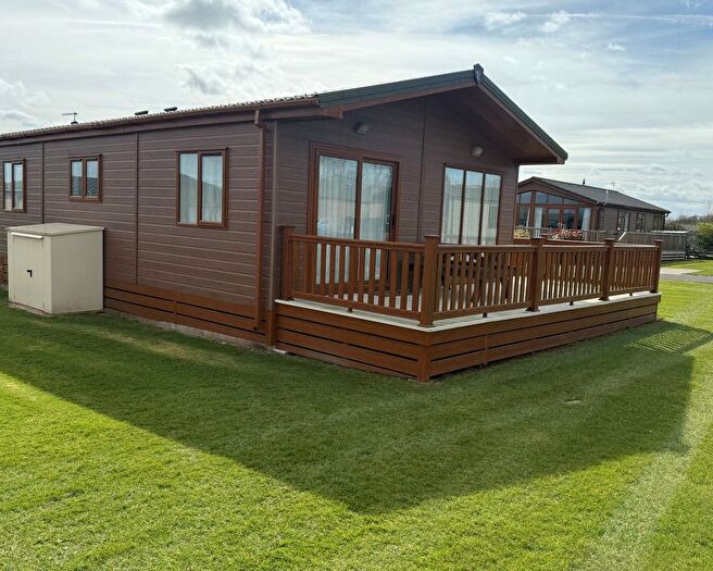 2 Bedroom Mobile/park Home For Sale In Fenny Bentley, Ashbourne, DE6