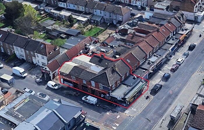 7 Bedroom Property For Sale In Ilford Lane, Ilford, IG1