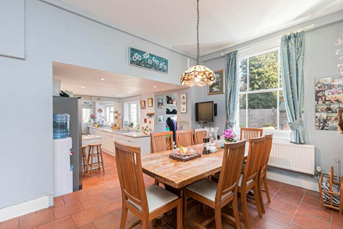 5 Bedroom Detached House For Sale In Copthorne Common, Copthorne, RH10