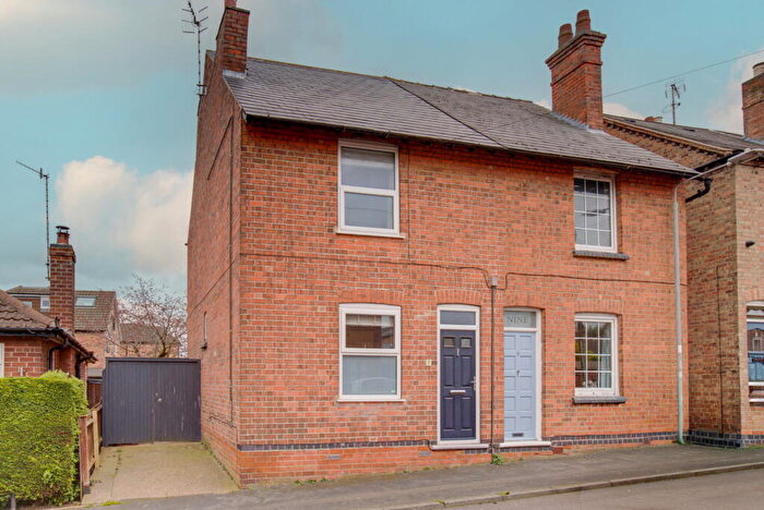 2 Bedroom Semi-Detached House For Sale In Woodside Road, Radcliffe-on-Trent, NG12