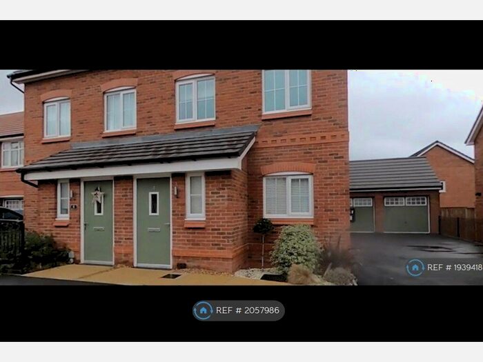 3 Bedroom Semi-Detached House To Rent In Scenic Way, Manchester, M18
