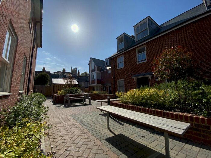 1 Bedroom Flat To Rent In Havelock Street, Canterbury, CT1