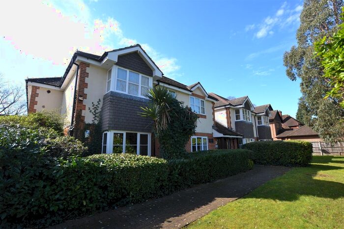 2 Bedroom Flat To Rent In Clarendon House, Birch Avenue, Fleet, GU51