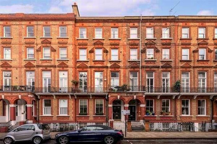 1 Bedroom Flat To Rent In Nevern Square, Earls Court, London, SW5