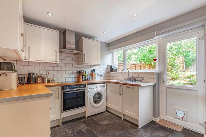 2 Bedroom Terraced House To Rent In Turner Close, Oxford, OX4