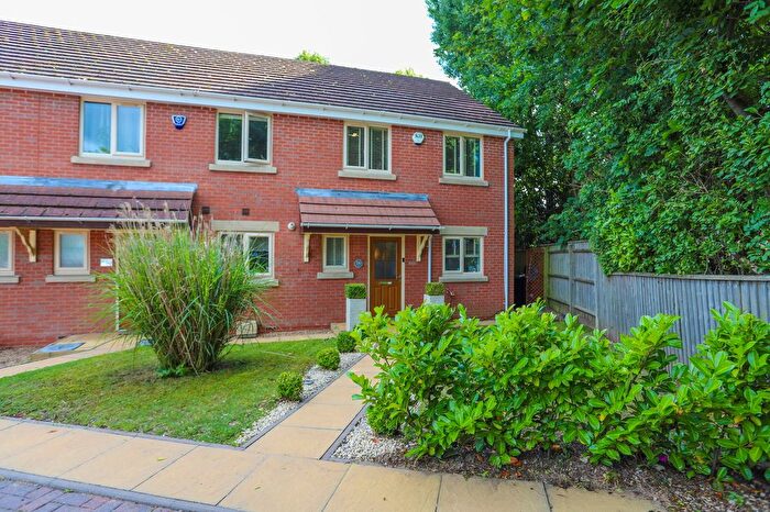 3 Bedroom End Of Terrace House For Sale In Old Hawne Lane, Halesowen, B63