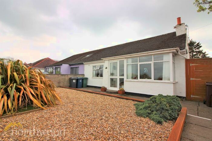 2 Bedroom Semi-Detached Bungalow For Sale In New Cut Lane, Halsall, PR8
