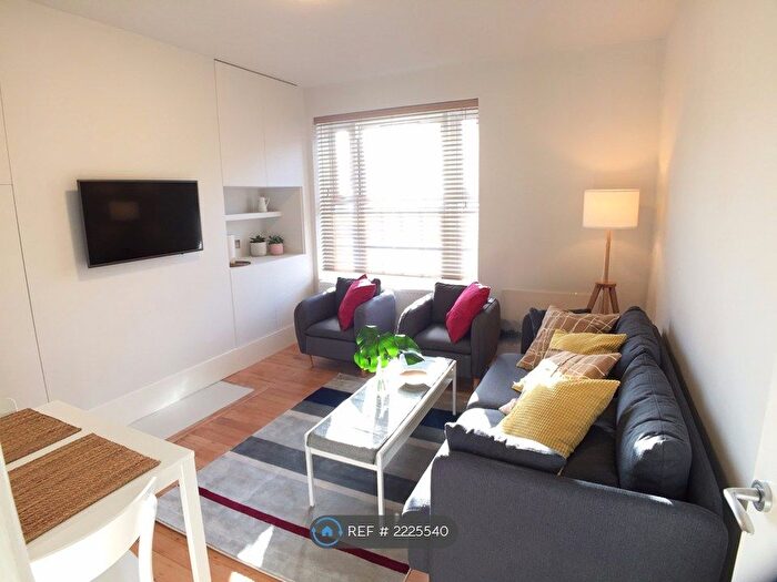 4 Bedroom Flat To Rent In Falmouth Road, London, SE1