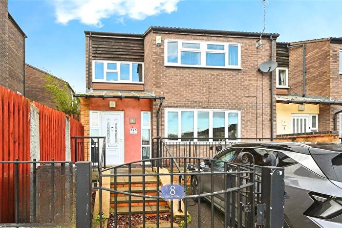 3 Bedroom End Terrace House For Sale In Heskey Walk, Nottingham, Nottinghamshire, NG3