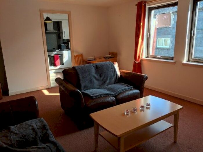 2 Bedroom Flat To Rent In Cherrybank Gardens, City Centre, Aberdeen, AB11