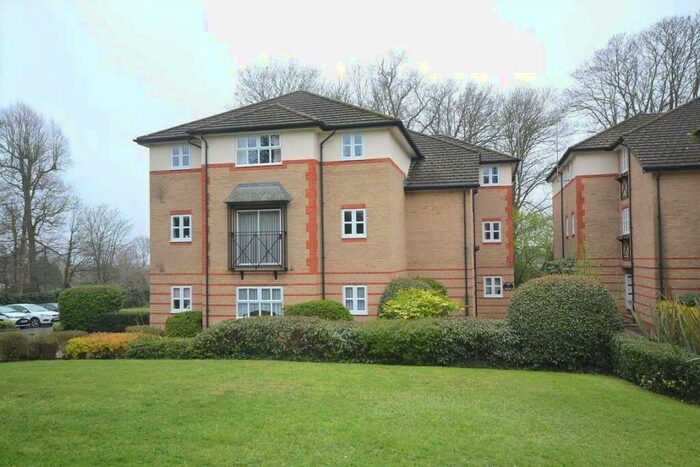 2 Bedroom Apartment To Rent In Ash Court, Balmore Park, Reading, RG4