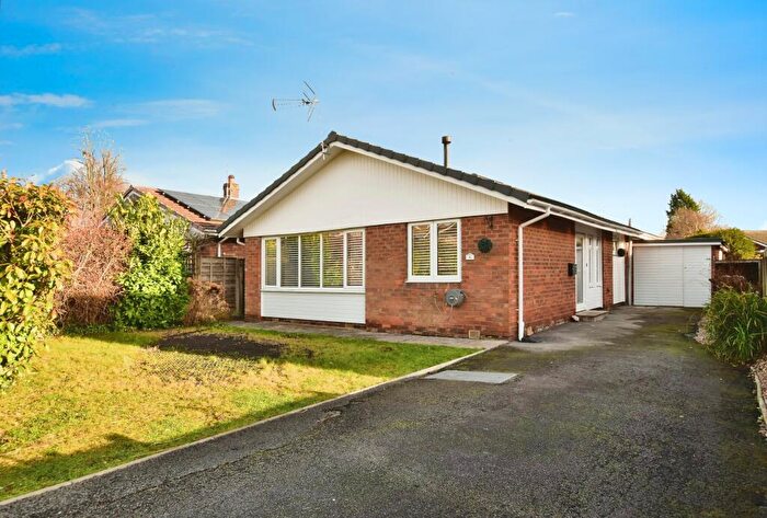 3 Bedroom Bungalow For Sale In Marigold Close, Macclesfield, SK11