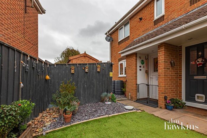 1 Bedroom End Terrace House For Sale In Sycamore Close, Lyneham, Chippenham, SN15