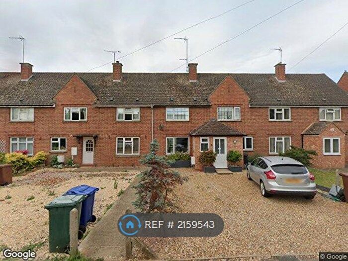 3 Bedroom Terraced House To Rent In Kemps Road, Banbury, OX17