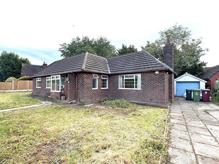 Detached Bungalow For Sale In Wearish Lane, Westhoughton, Bolton, BL5