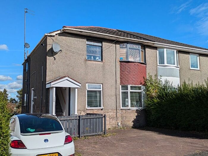 3 Bedroom Flat To Rent In Croftwood Avenue, Croftfoot, Glasgow, G44
