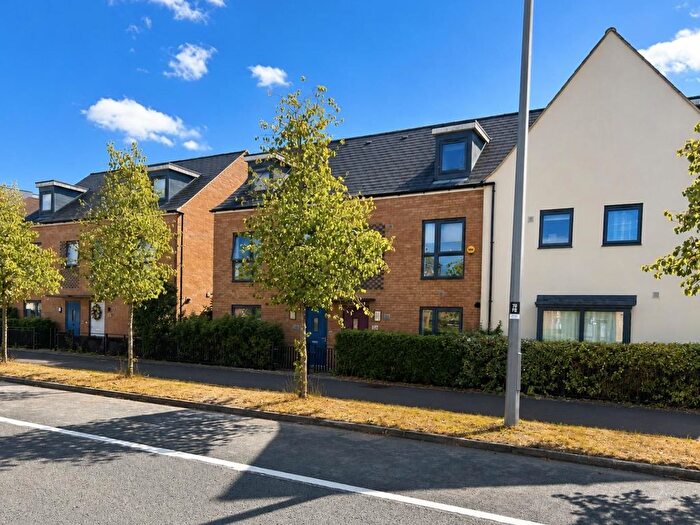 3 Bedroom Town House For Sale In Fen Street, Brooklands, Milton Keynes, MK10