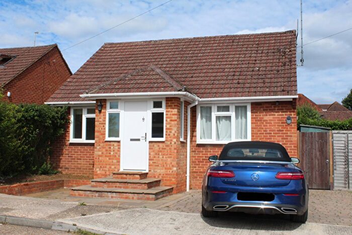 2 Bedroom Detached Bungalow To Rent In Coopers Rise, Godalming, GU7
