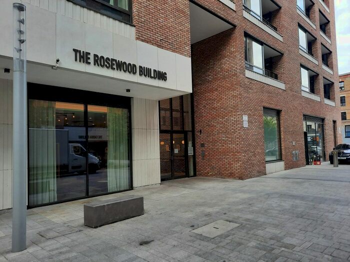 3 Bedroom Flat To Rent In Cremer Street, London, E2