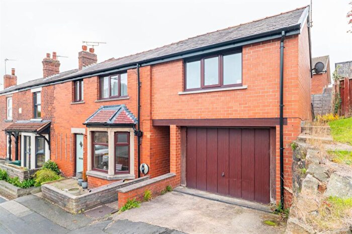 3 Bedroom End Of Terrace House For Sale In Shaw Brow, Whittle-Le-Woods, Chorley, PR6