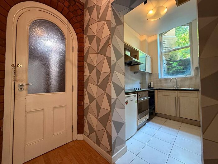 1 Bedroom Flat For Sale In Apartment, Boothroyds, Dewsbury, West Yorkshire, WF13