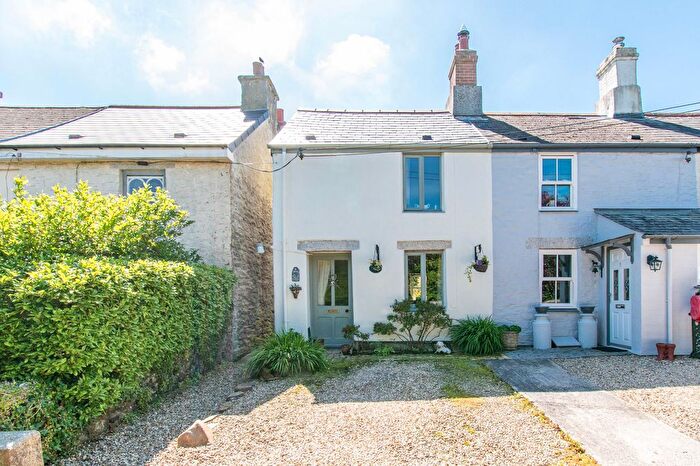 2 Bedroom End Terrace House For Sale In Wesley Road, Pensilva, PL14