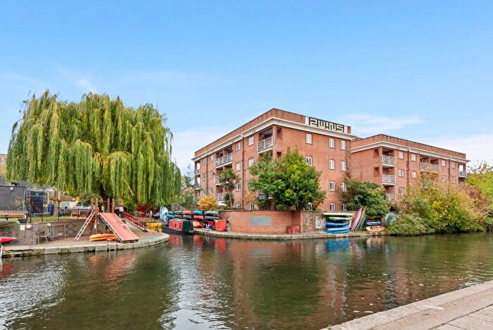 2 Bedroom Flat To Rent In Amber Wharf, Nursery Lane, E2
