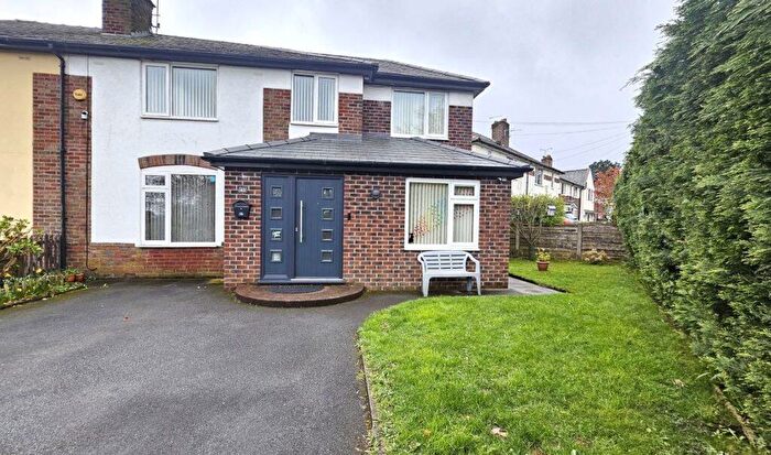 4 Bedroom Semi Detached House To Rent In Lowndes Street, Bolton, BL1