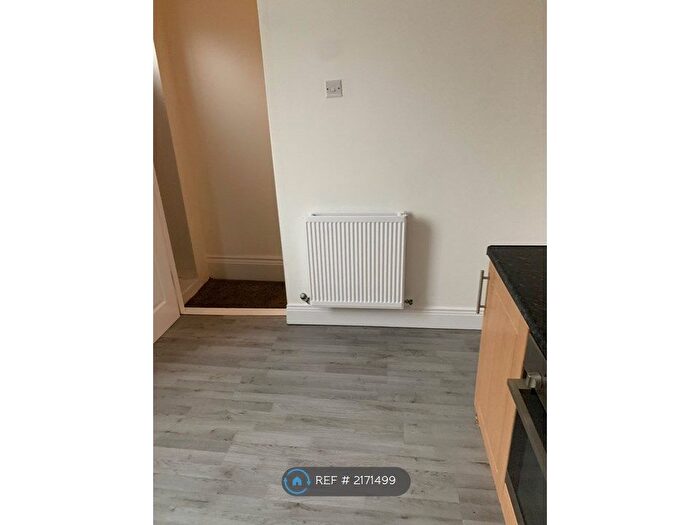 2 Bedroom Flat To Rent In Ennerdale, Sunderland, SR2