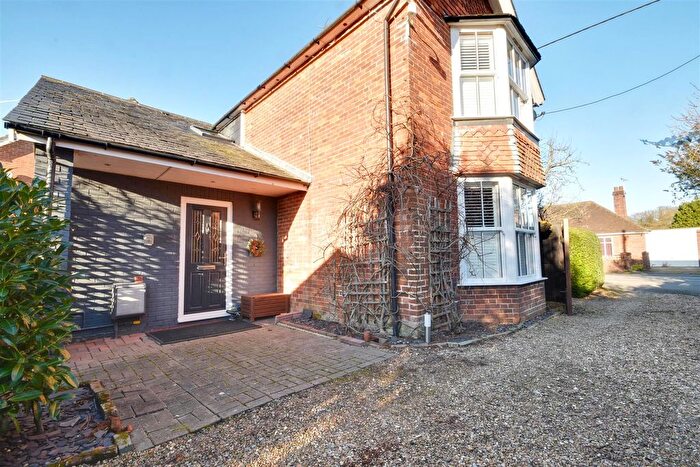 4 Bedroom Detached House For Sale In Main Street, Peasmarsh, Rye, TN31