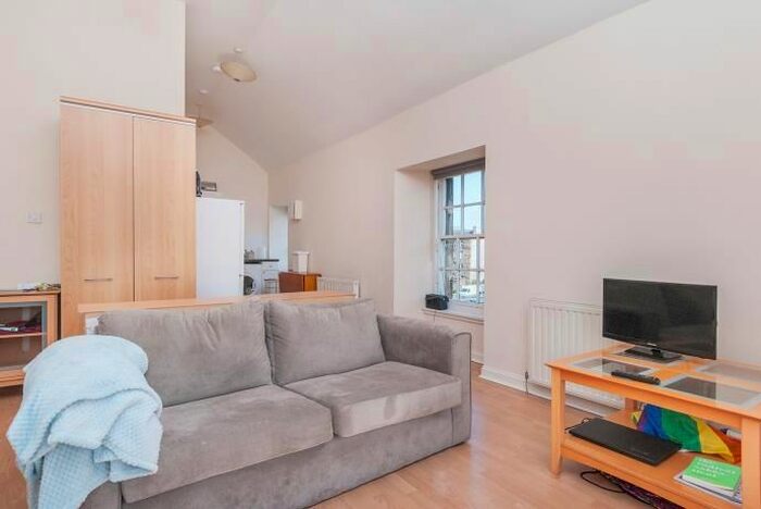 Studio To Rent In Smiths Place, Edinburgh EH6