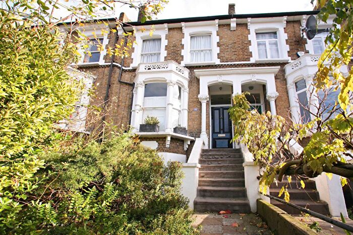 1 Bedroom Flat To Rent In Lordship Road, London, N16