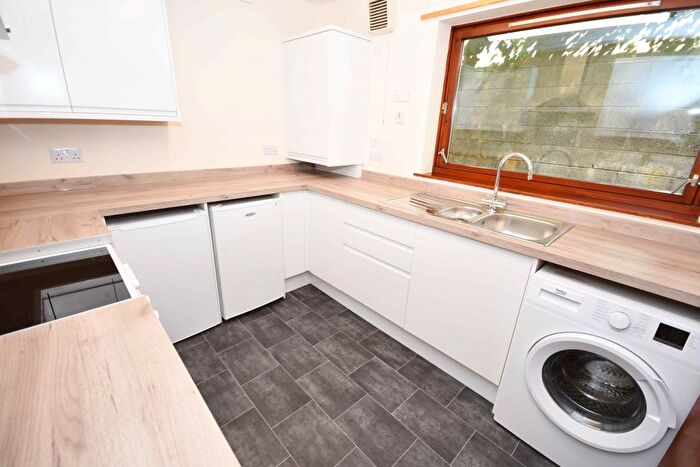2 Bedroom Semi-Detached House To Rent In Gordonville Road, Inverness, IV2