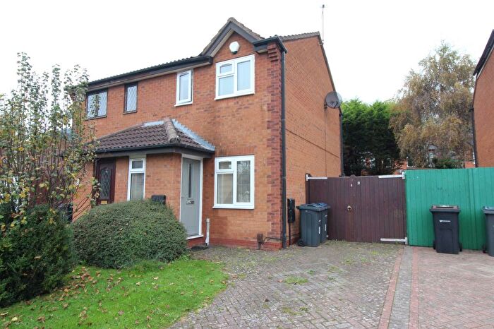 2 Bedroom Semi-Detached House To Rent In Martin Close, Birmingham, West Midlands, B25