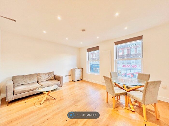 1 Bedroom Maisonette To Rent In Uxbridge Road, London, W12