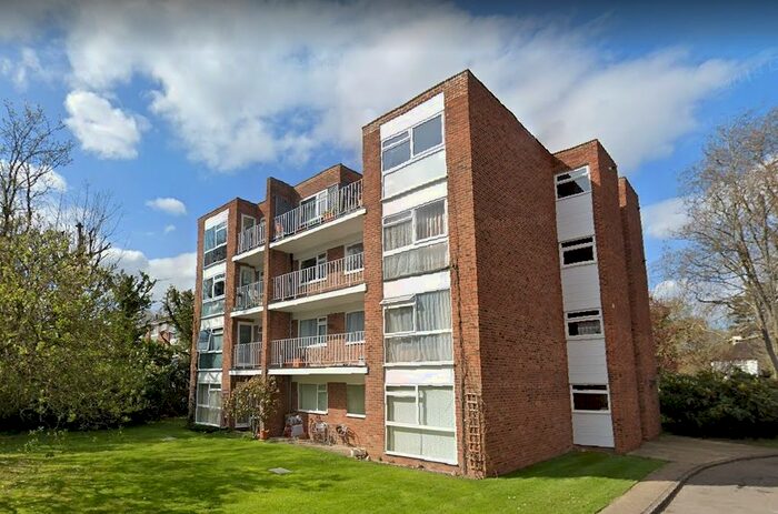 2 Bedroom Flat To Rent In Foxgrove Road, Beckenham, BR3
