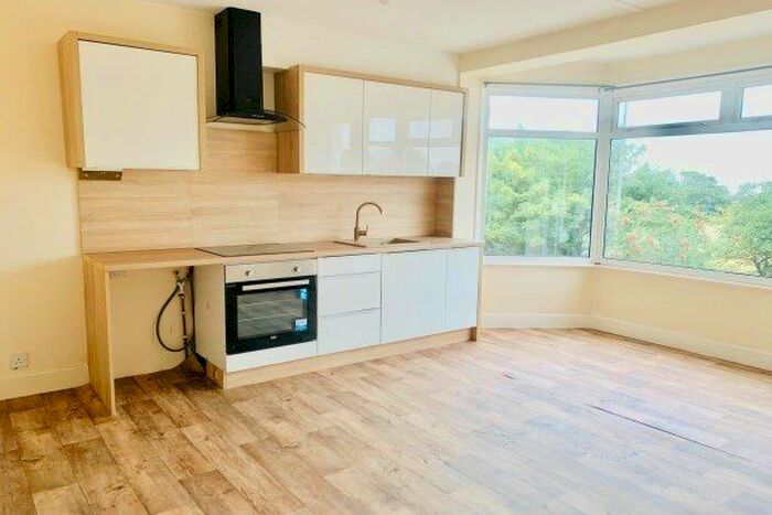 1 Bedroom Flat To Rent In South Parade, Skegness, PE25