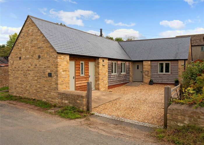 2 Bedroom Detached House For Sale In Bell Lane, Poulton, Cirencester, GL7