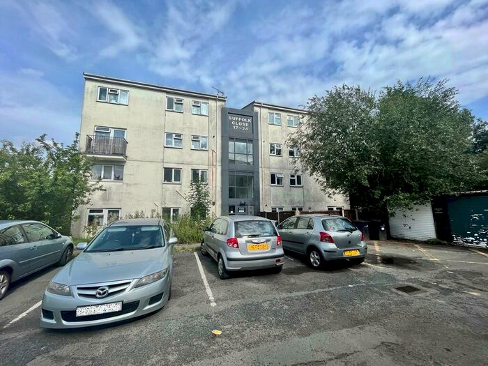 2 Bedroom Apartment To Rent In Suffolk Close; Macclesfield., SK10
