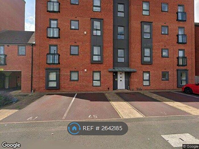 2 Bedroom Flat To Rent In Humphries Road, Wolverhampton, WV10