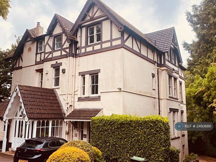 2 Bedroom Flat To Rent In Bodorgan Court, Bournemouth, BH2