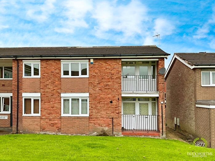 2 Bedroom Flat For Sale In York Close, Clayton-Le-Moors, BB5