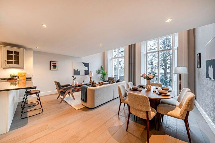 2 Bedroom Maisonette For Sale In St. Stephens Gardens, London, W2